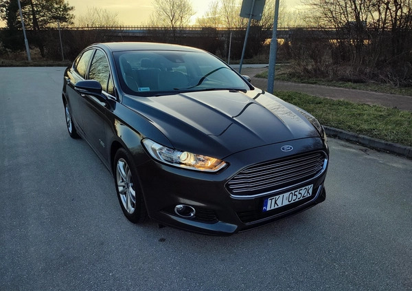 Ford Mondeo cena 61800 przebieg: 129140, rok produkcji 2016 z Chmielnik małe 704